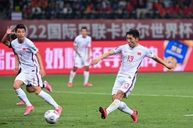 对话金敬道：国足生涯第1球谢吴曦 是时候扛起重任